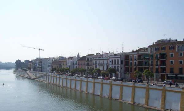 Sevilla_Sul ponte isabella II Per andare a Triana