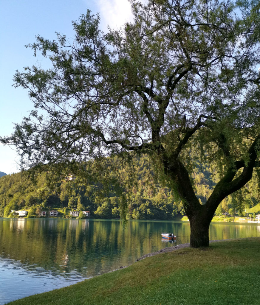 Lago di Ledro alle luci del Mattino
